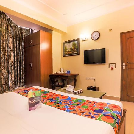 Fabhotel Kashish Residency Sector 26 Noida Bagian luar foto