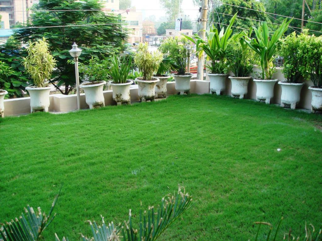 Fabhotel Kashish Residency Sector 26 Noida Bagian luar foto