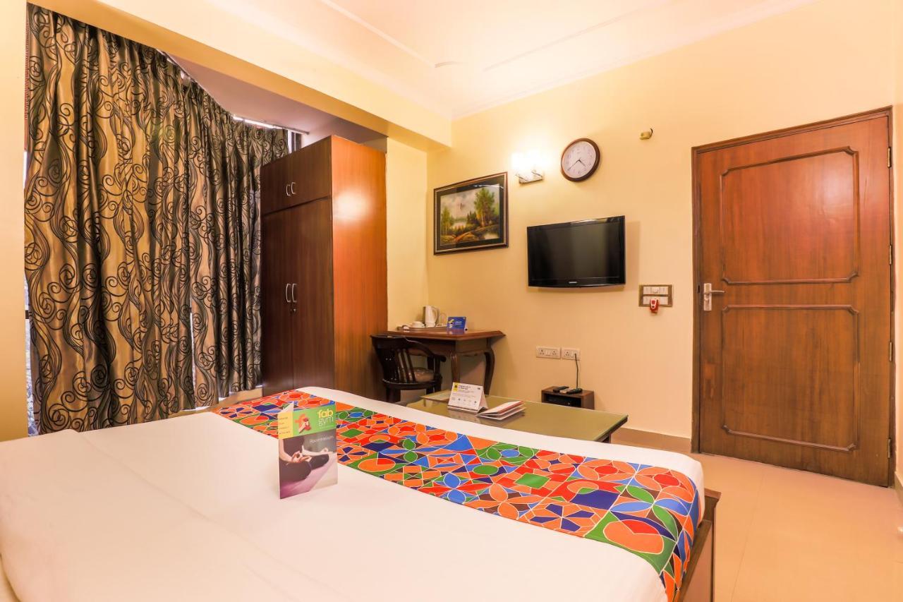 Fabhotel Kashish Residency Sector 26 Noida Bagian luar foto