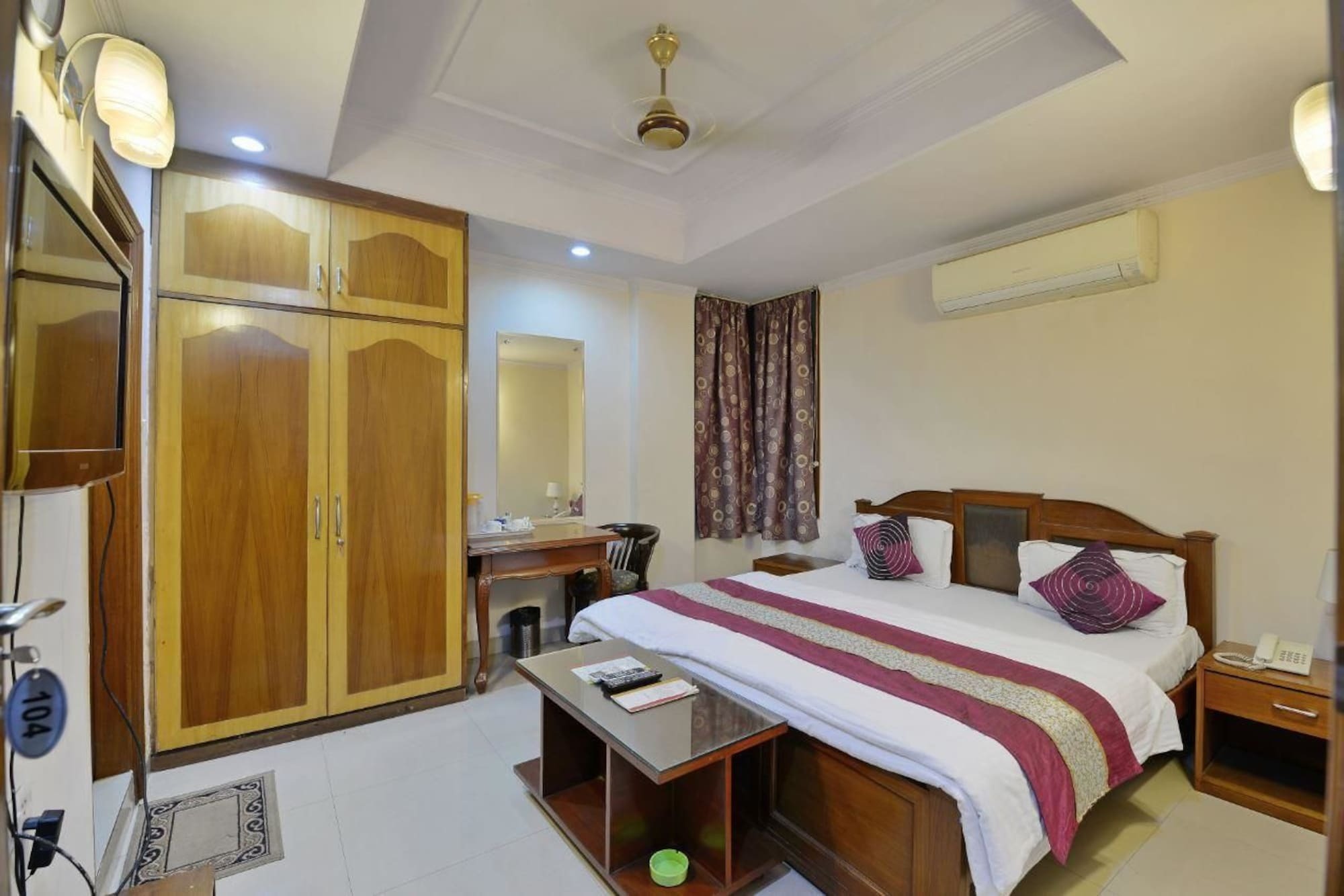 Fabhotel Kashish Residency Sector 26 Noida Bagian luar foto